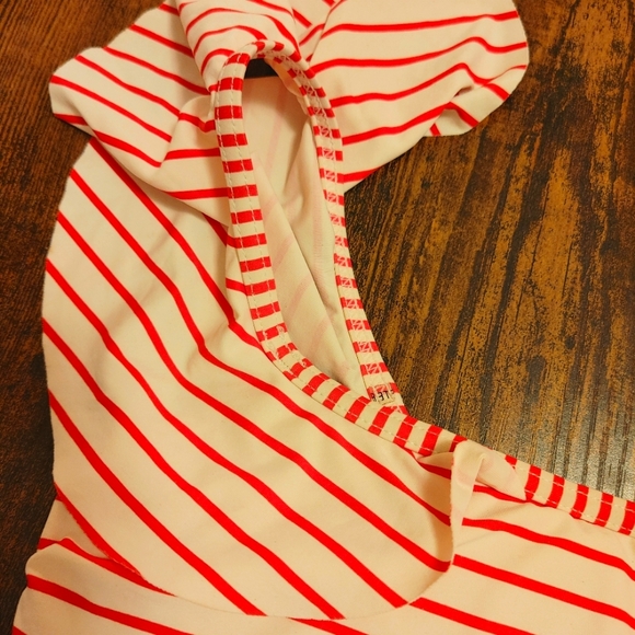 Vince Camuto Red/White Ruffled Bikini Small - Picture 4 of 9